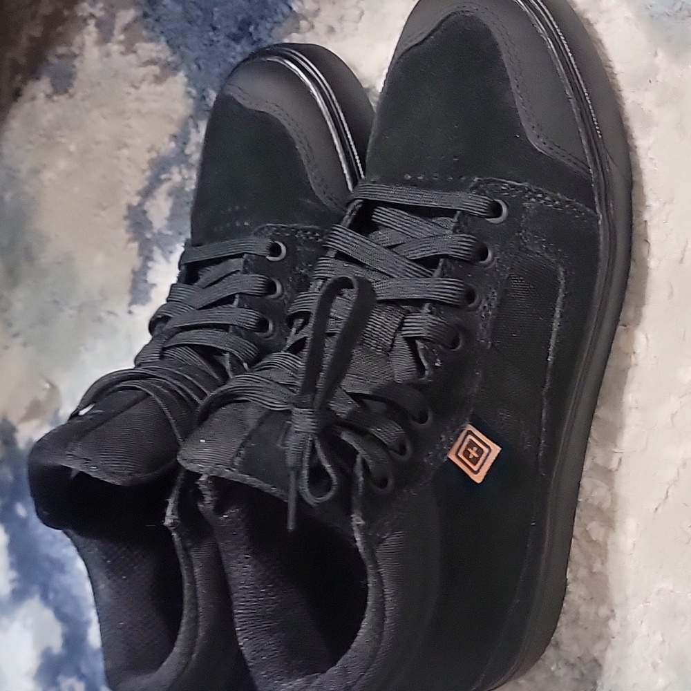 511 black Mens Shoes